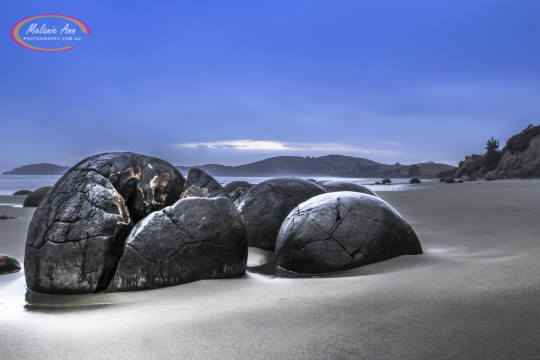 Moeraki Boulders - Moeraki, New Zealand (Ref: AW010)